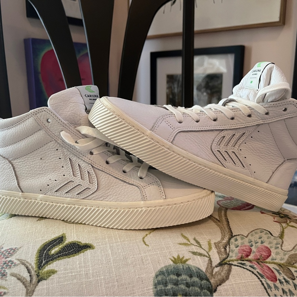 Brand New White Leather Cariuma Catiba High Top Sneakers